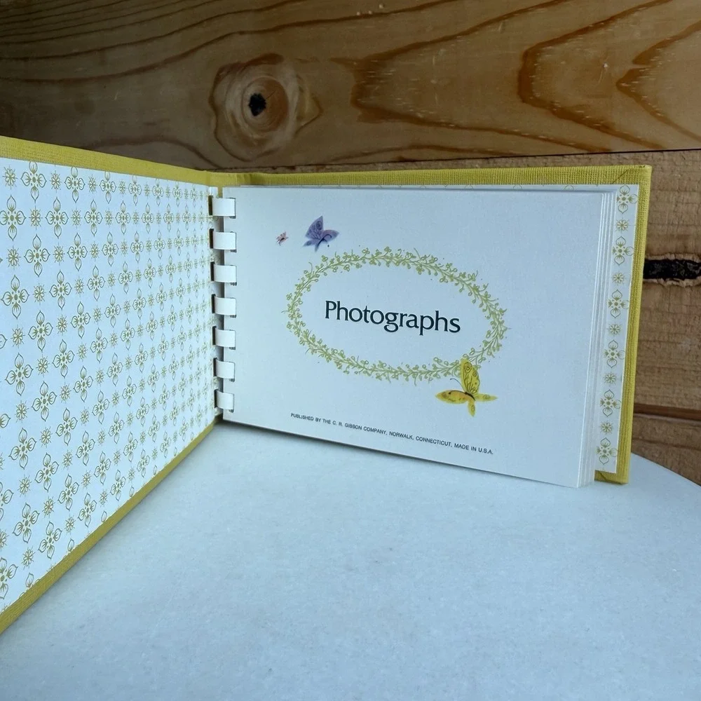 VTG 70s Moms Brag Book Gold Foil Yellow Photo Album‎ Floral New